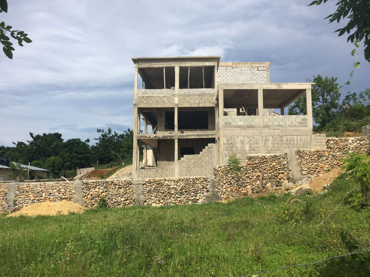 Exterior villa en construcción Rio San Juan