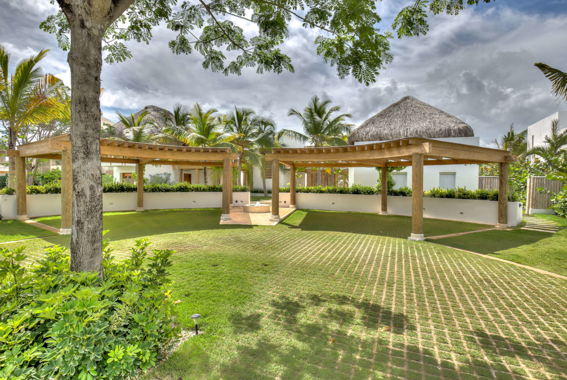 Villa Cayuco 9 Jardín 01