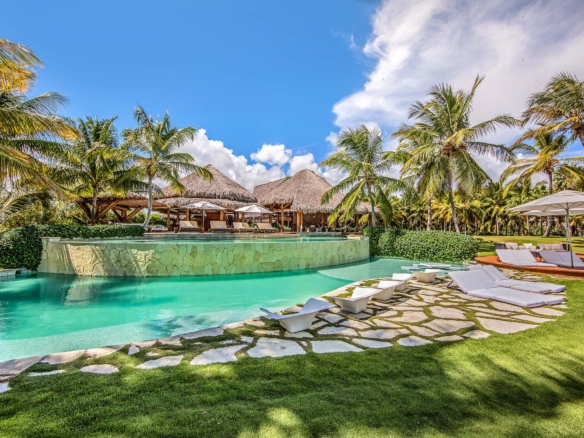 Villa Kayanta Piscina 01